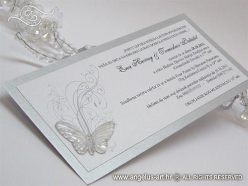 srebrna pozivnica za vjenčanje s leptirom i tiskom