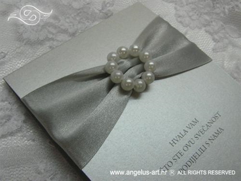 srebrna zahvalnica za vjenčanje s bijelim perlicama